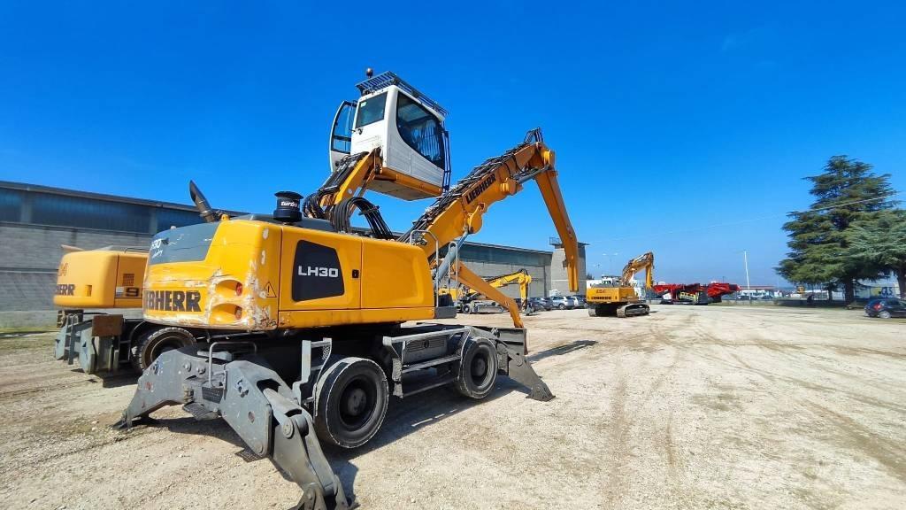 Liebherr LH 30 M Bagri za prekladanje primarnih/sekundarnih surovin