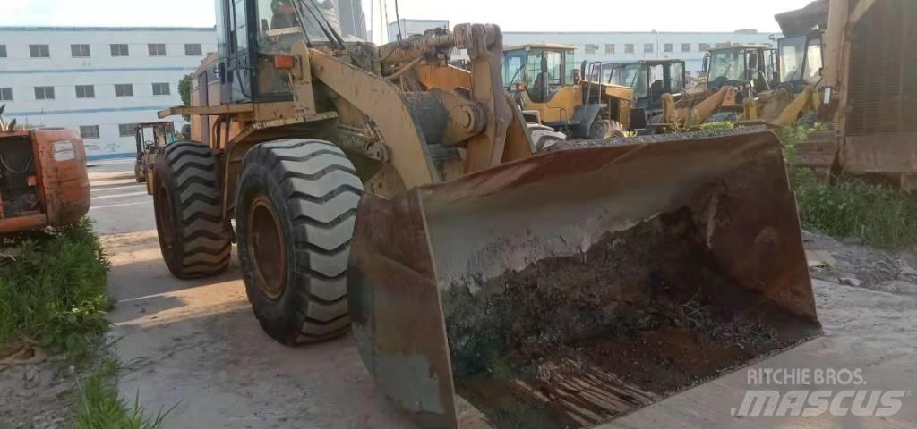 CAT 938 G Kolesni nakladalci