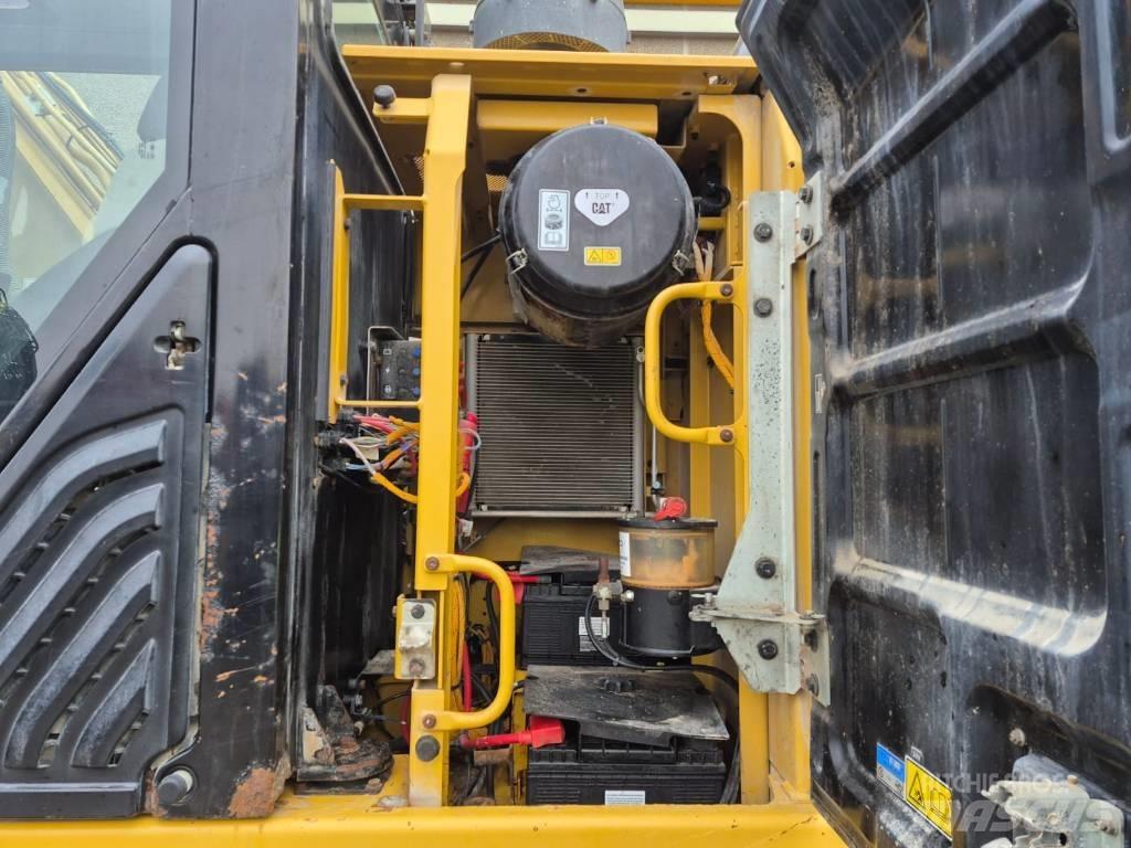 CAT 329E Bagri goseničarji