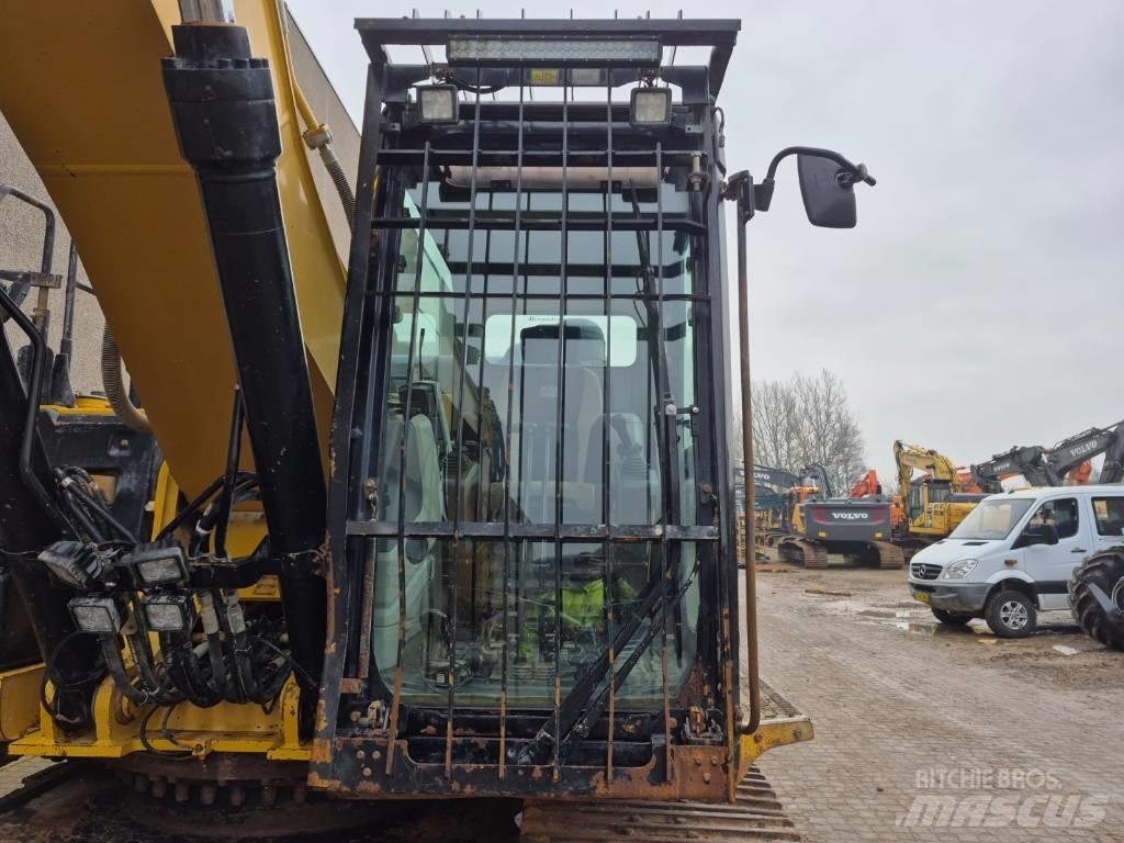 CAT 329E Bagri goseničarji