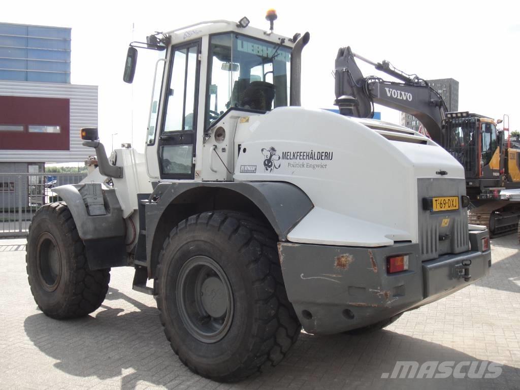 Liebherr L 538 Kolesni nakladalci