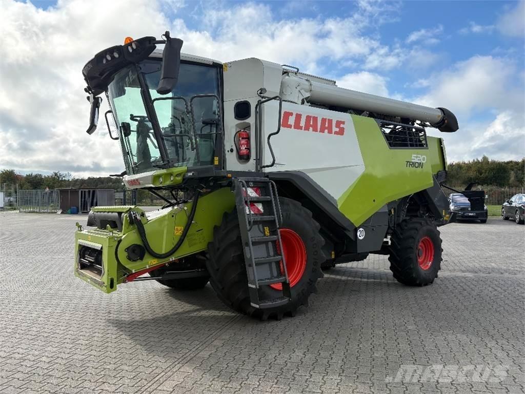 CLAAS TRION 520 Kombajni