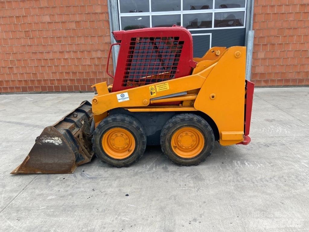Gehl 4240 Skid steer mini nakladalci
