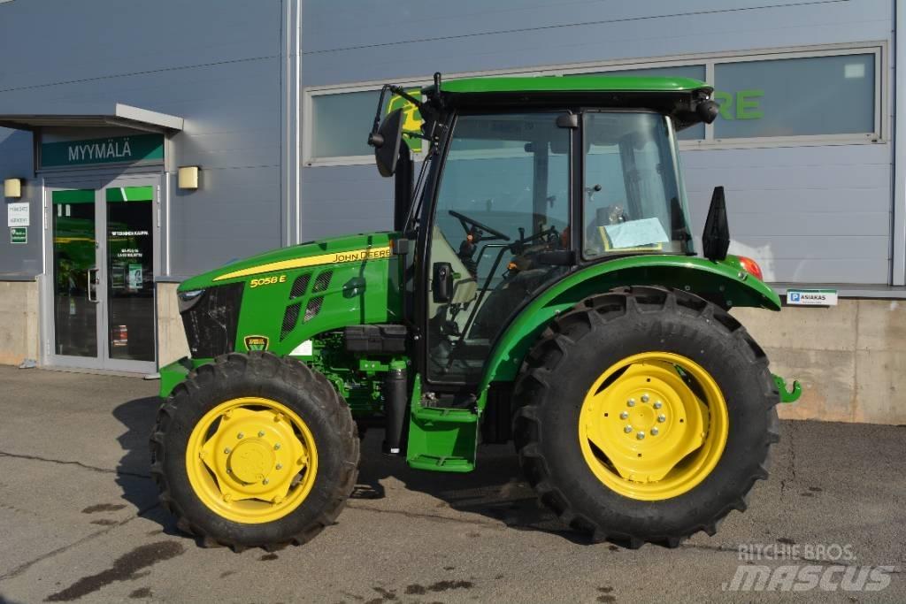 John Deere 5058E Traktorji