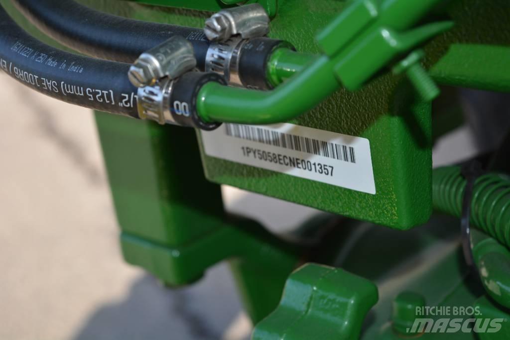 John Deere 5058E Traktorji