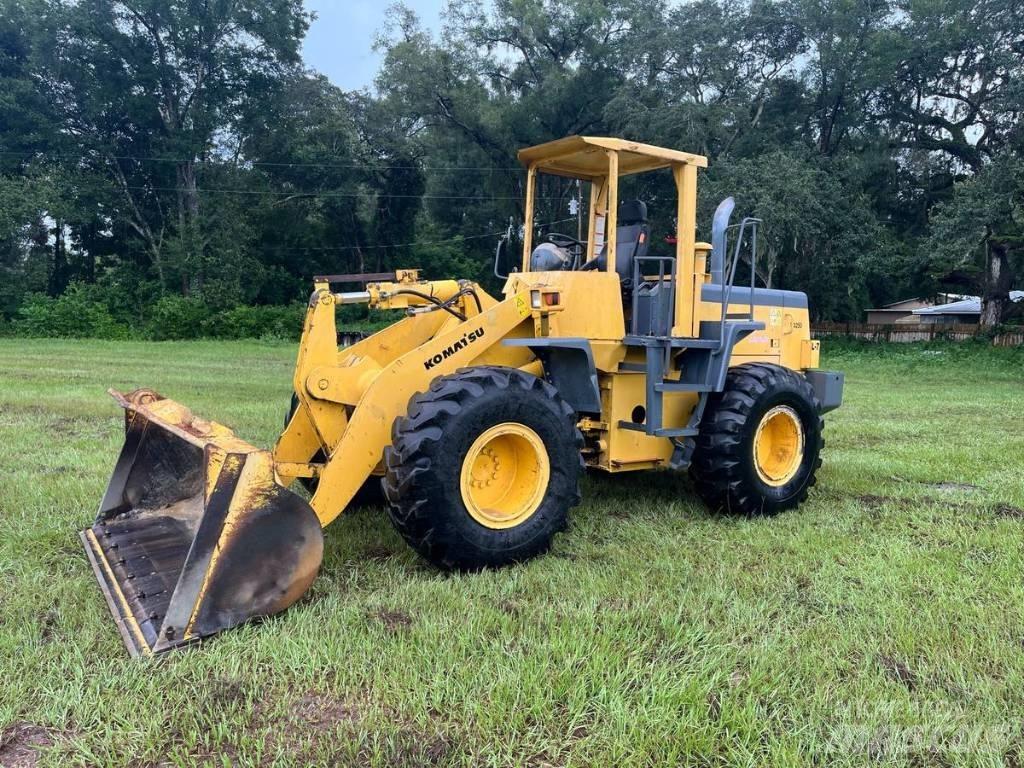 Komatsu WA 250-3L Kolesni nakladalci