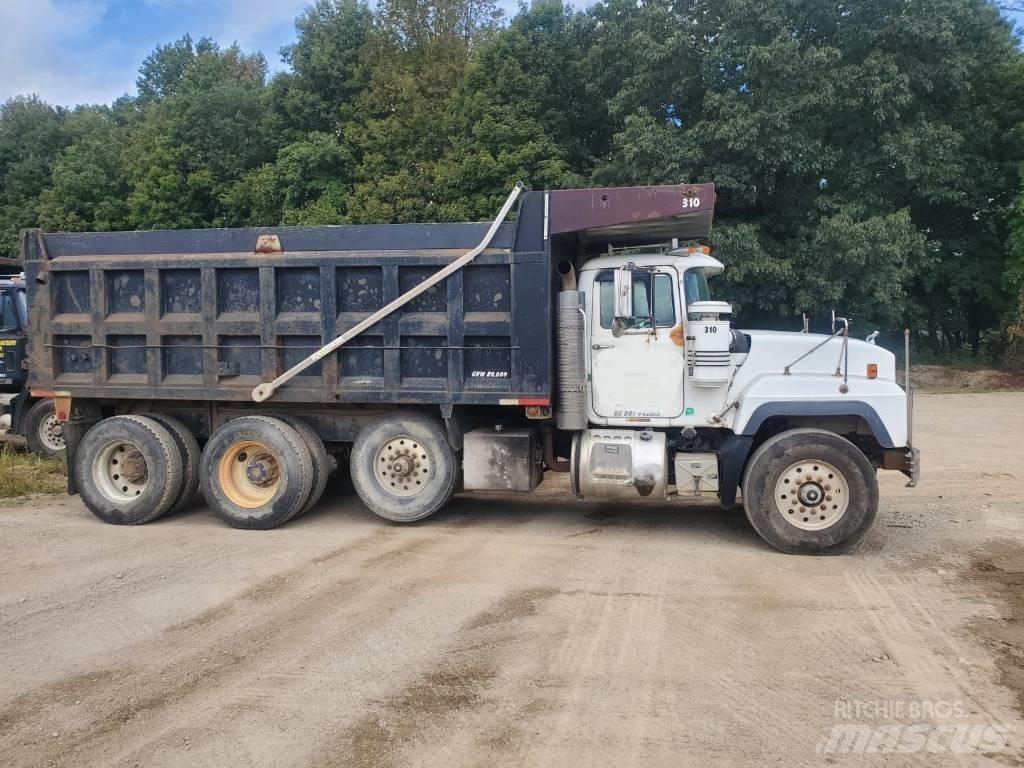 Mack RD 688 S Kiper tovornjaki