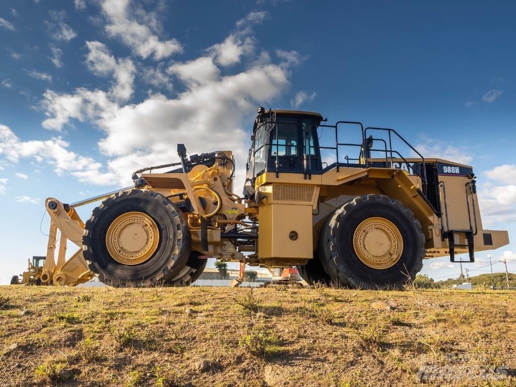 CAT 988 H Kolesni nakladalci