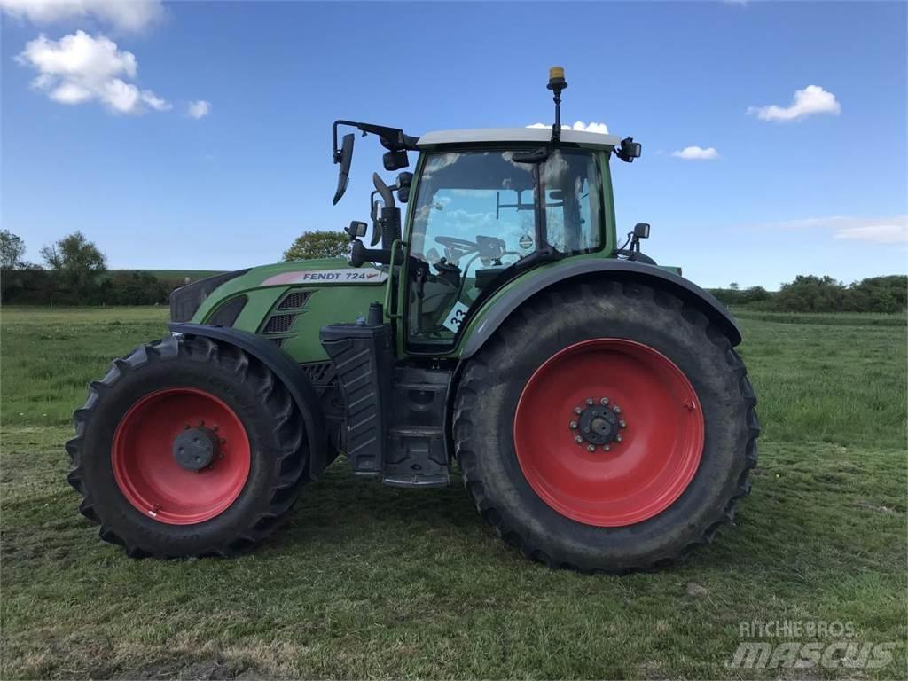 Fendt 724 Vario Traktorji