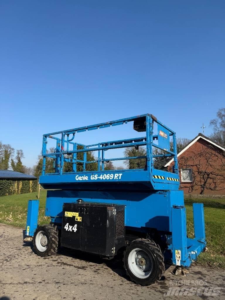 Genie GS 4069 RT Škarjaste dvižne ploščadi