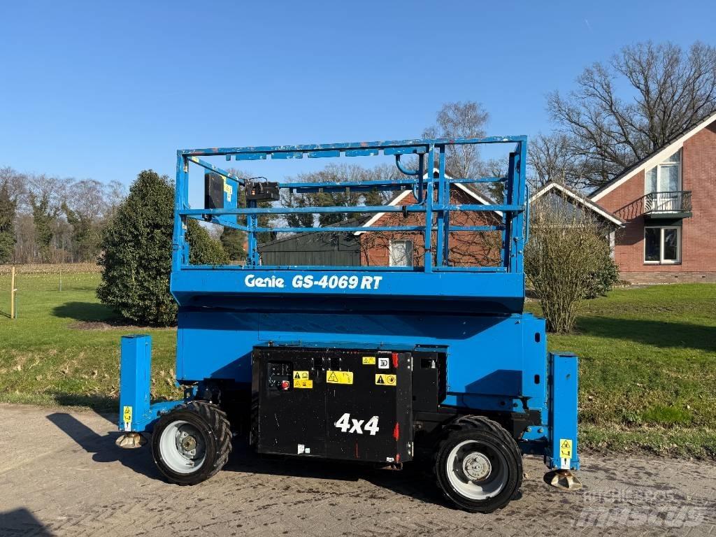 Genie GS 4069 RT Škarjaste dvižne ploščadi
