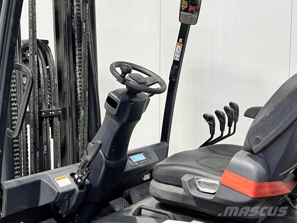 Doosan B50XC-7 Električni viličarji