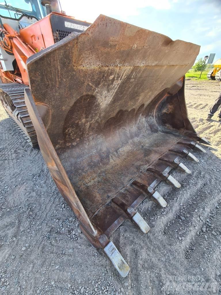 Fiat-Hitachi FL175 Nakladalci goseničarji