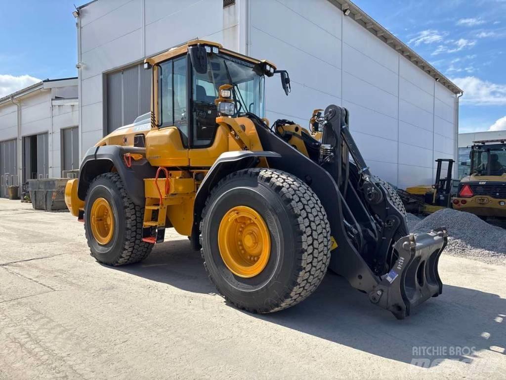 Volvo L110H Kolesni nakladalci