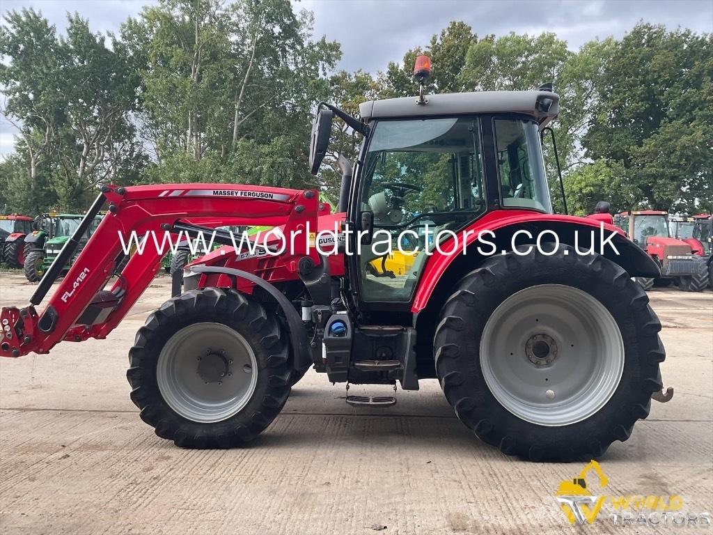Massey Ferguson 5713 Traktorji