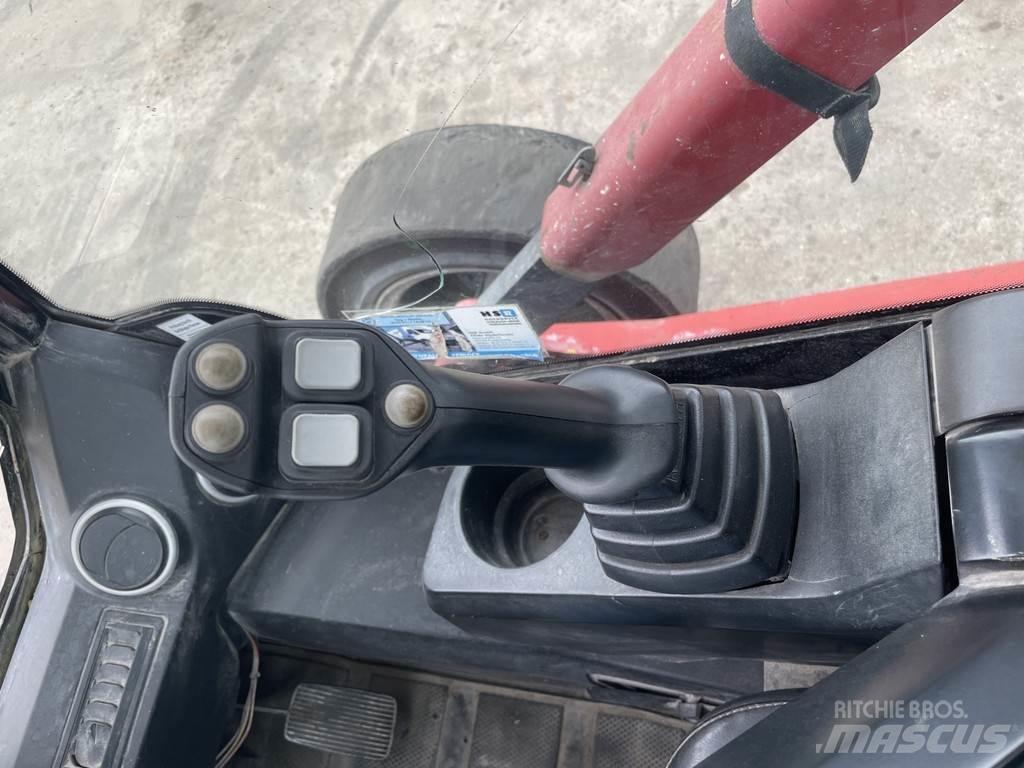 JCB R260 Skiderji