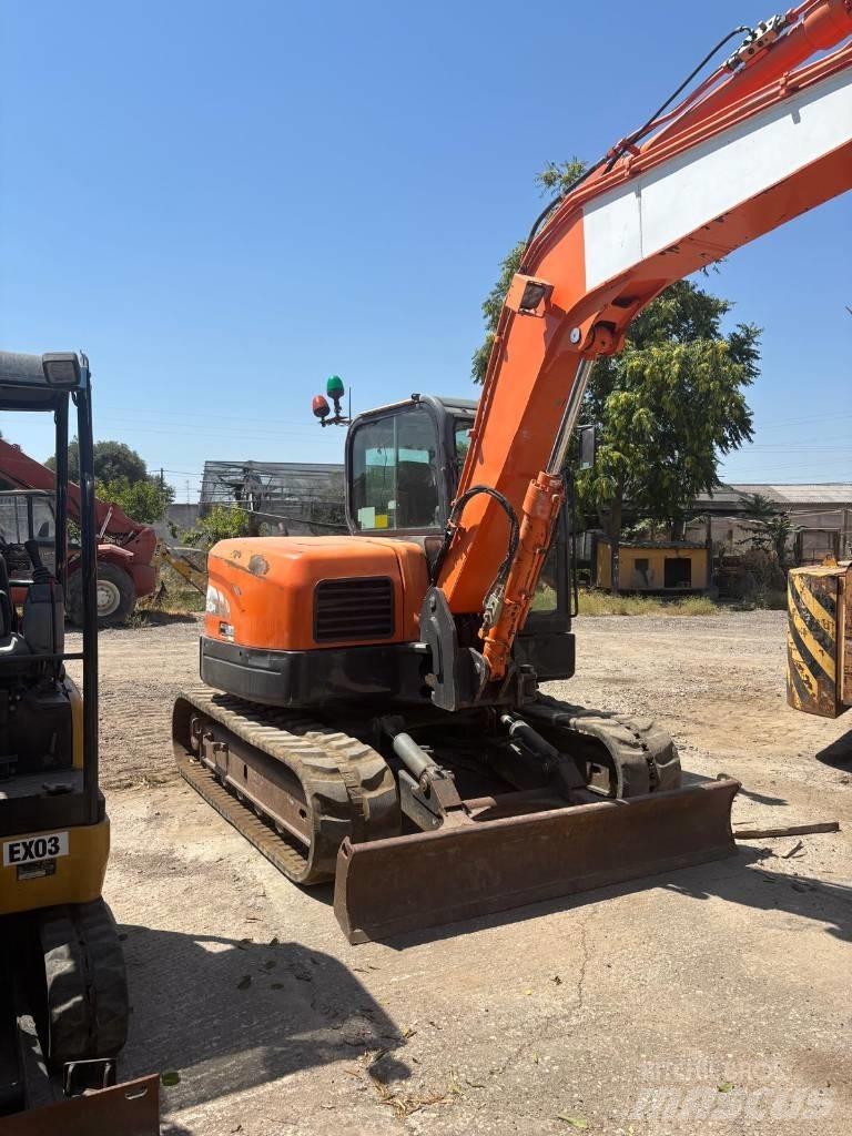 Doosan DX 80 R Midi bagri 7t – 12t