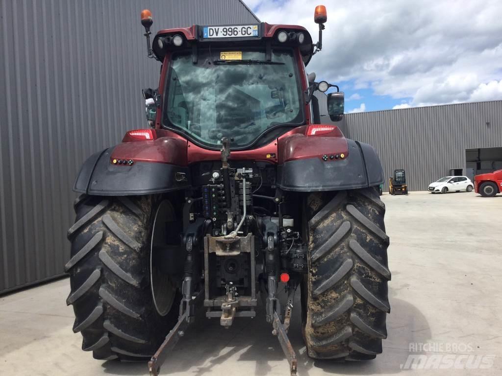 Valtra T194 Traktorji