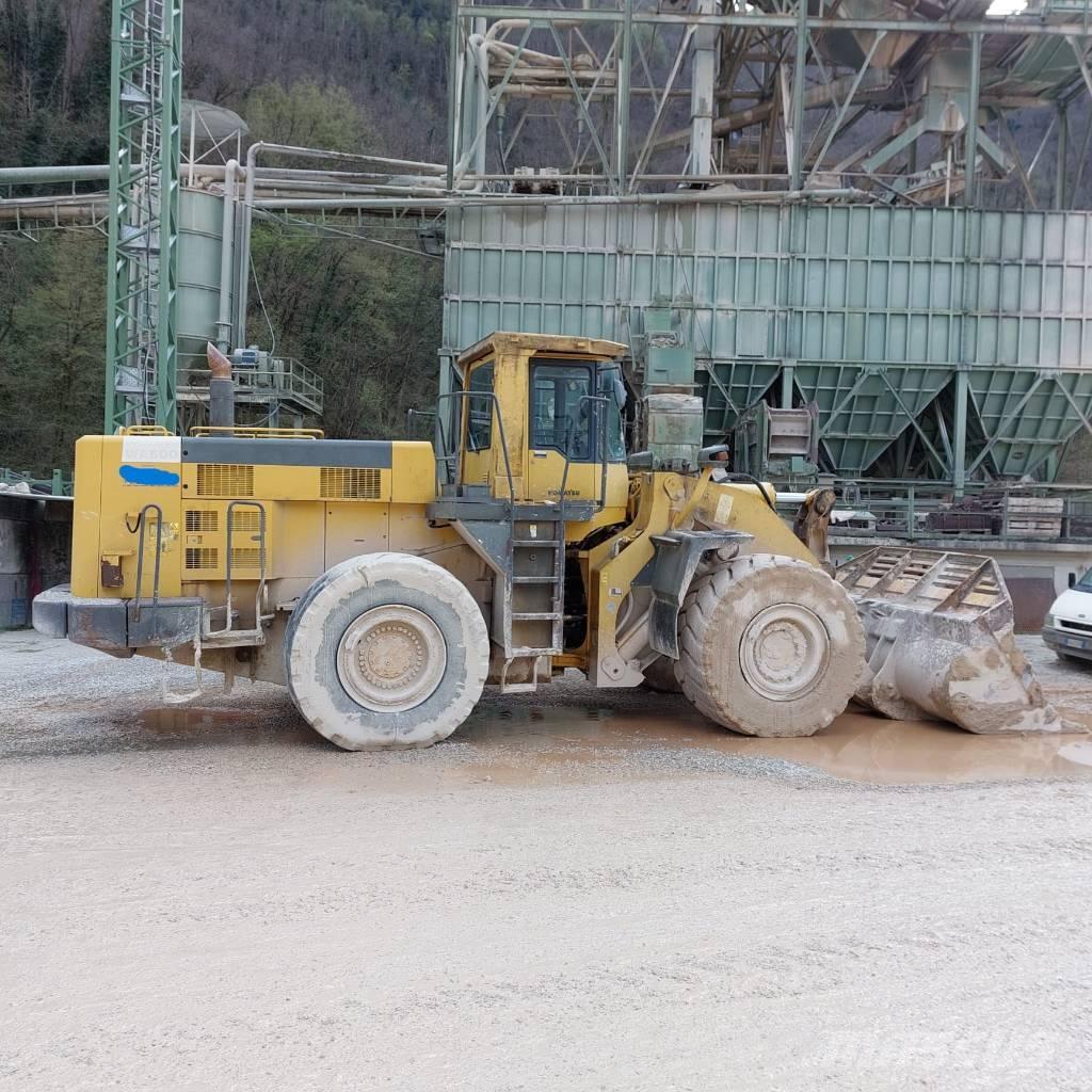 Komatsu WA 600-3 Kolesni nakladalci