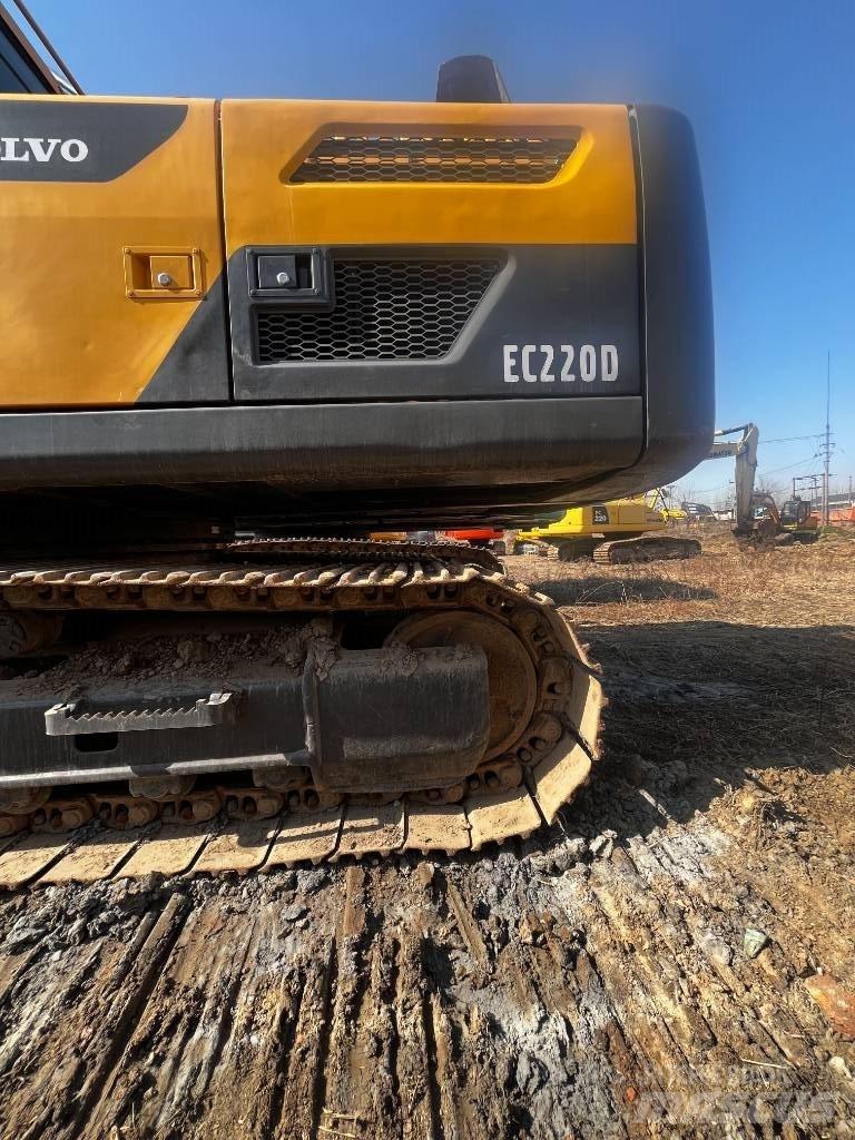 Volvo EC 220 Bagri goseničarji