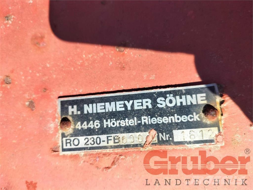 Niemeyer RO 230 Kosilnice