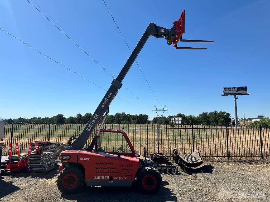 SkyJack SH519 Teleskopski viličarji