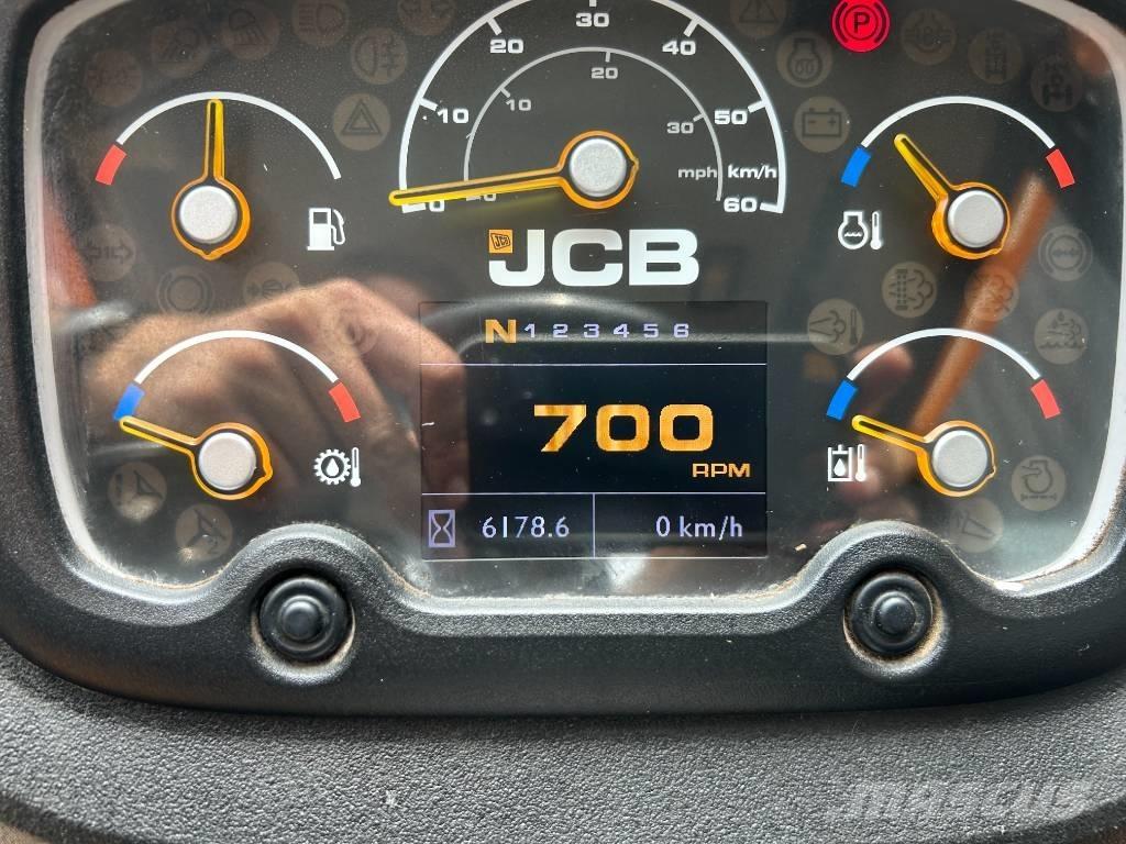 JCB 435S Kolesni nakladalci