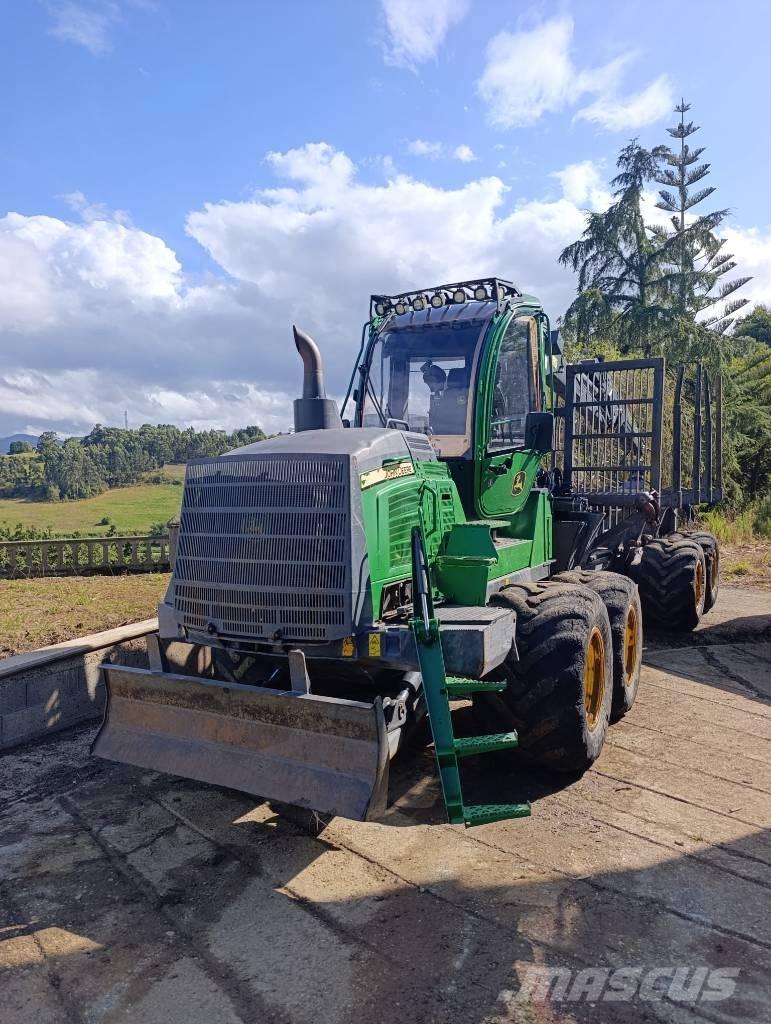 John Deere 1510G Forwarderji