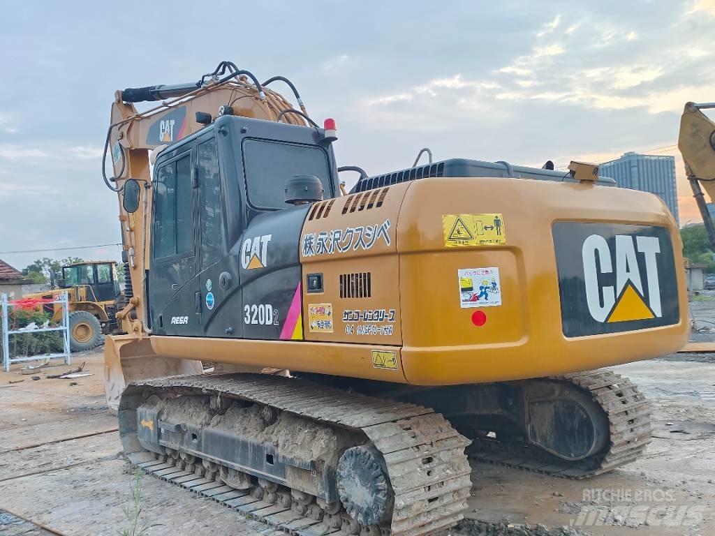 CAT CAT 320D2 Bagri goseničarji