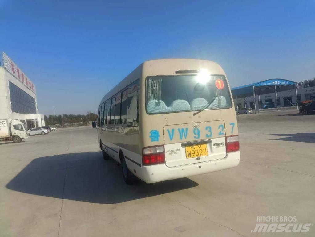 Toyota Coaster Bus Mini avtobusi