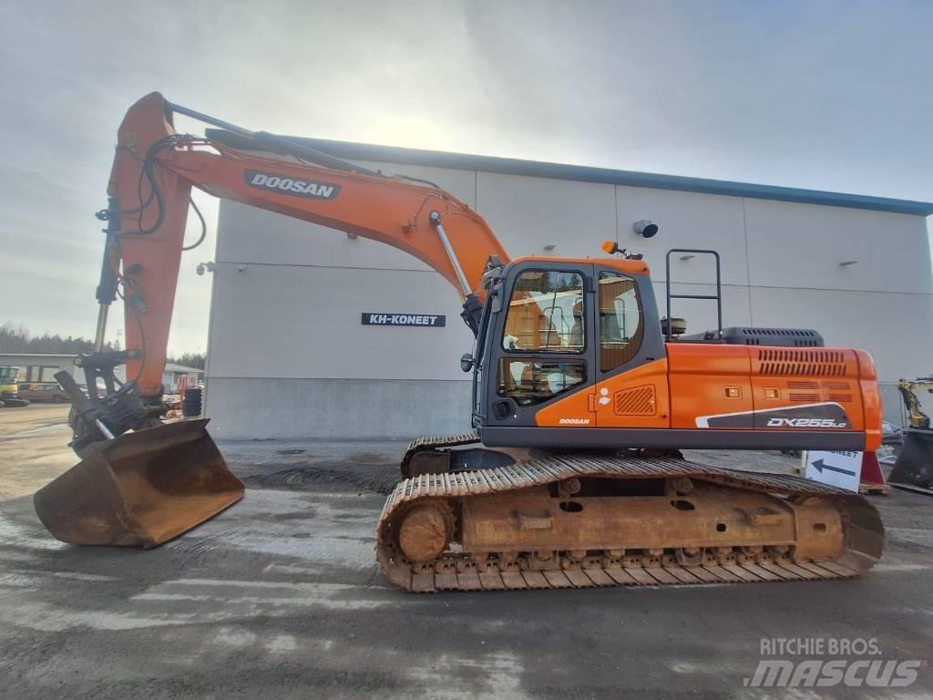 Doosan DX 255 LC-5 Bagri goseničarji