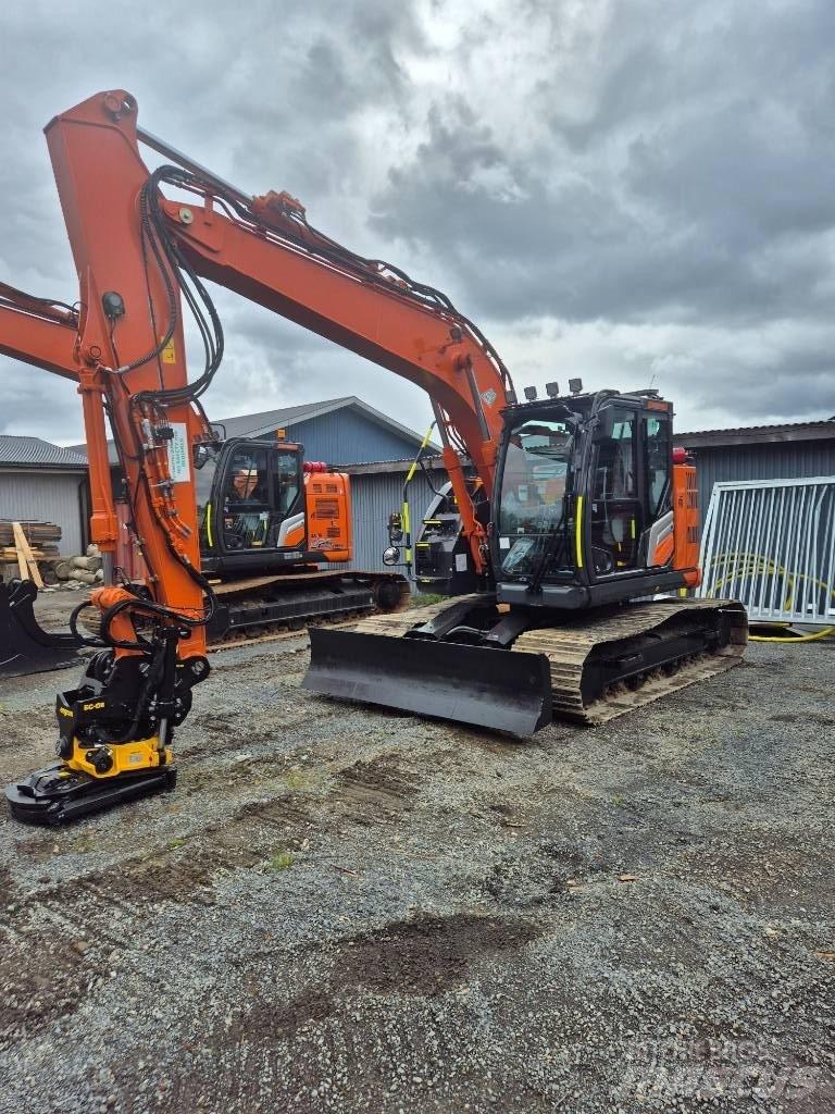 Hitachi ZX 135 US -7 Bagri goseničarji