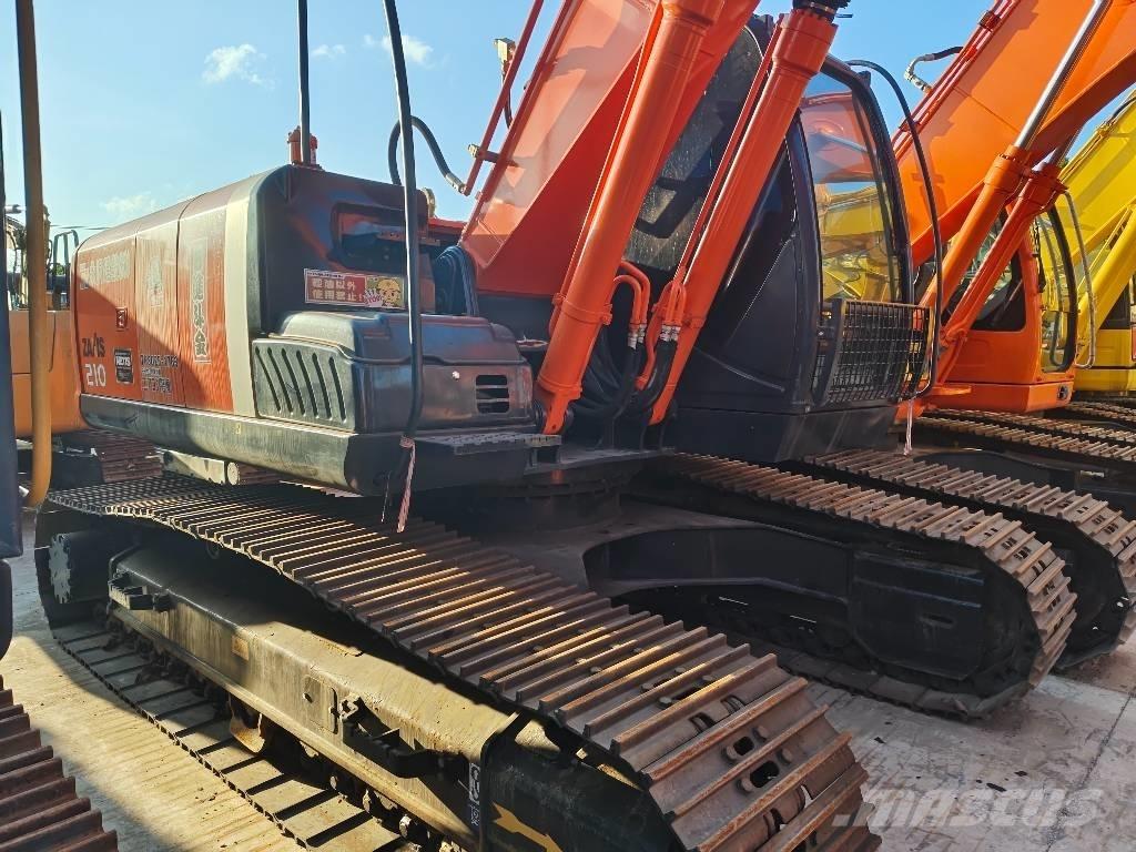 Hitachi ZX 210 Bagri goseničarji