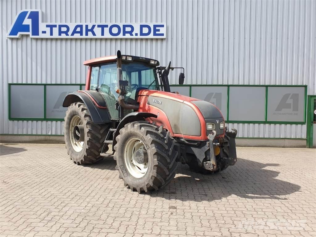 Valtra T151 Traktorji