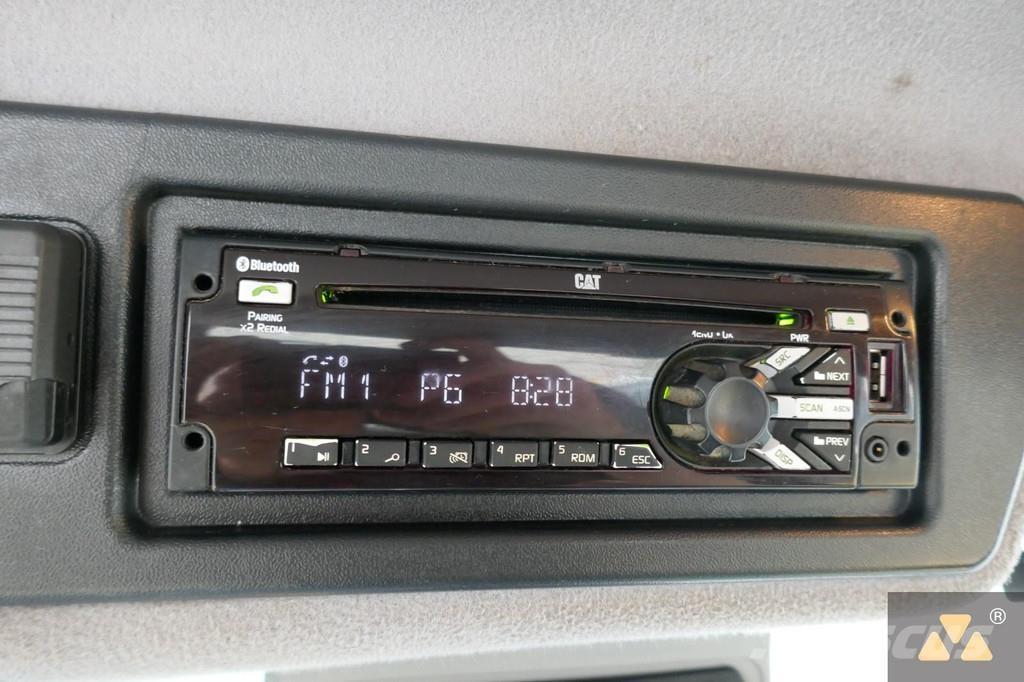 CAT 980M Kolesni nakladalci