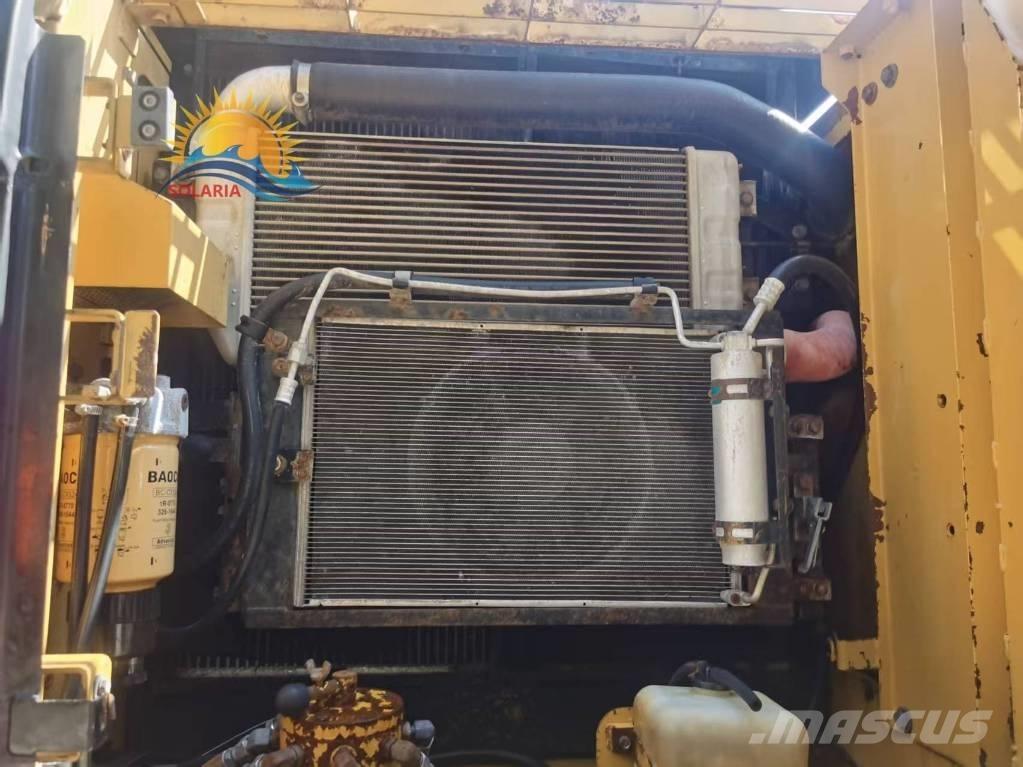CAT 320D2 Bagri goseničarji