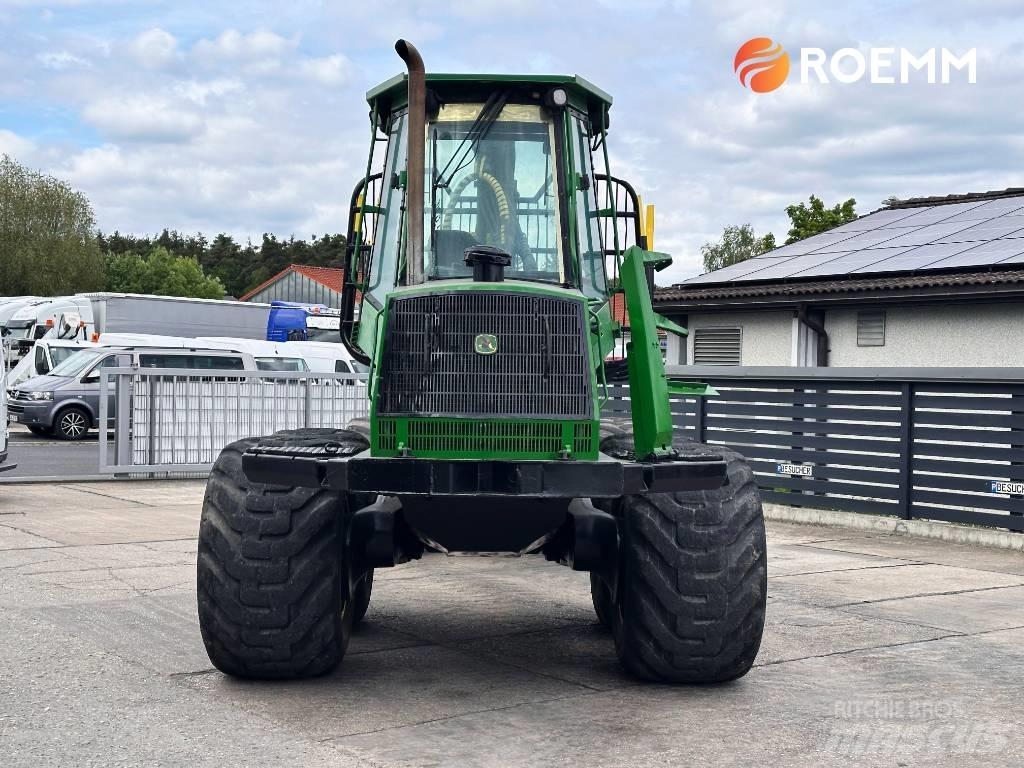 John Deere 1110 D Forwarderji