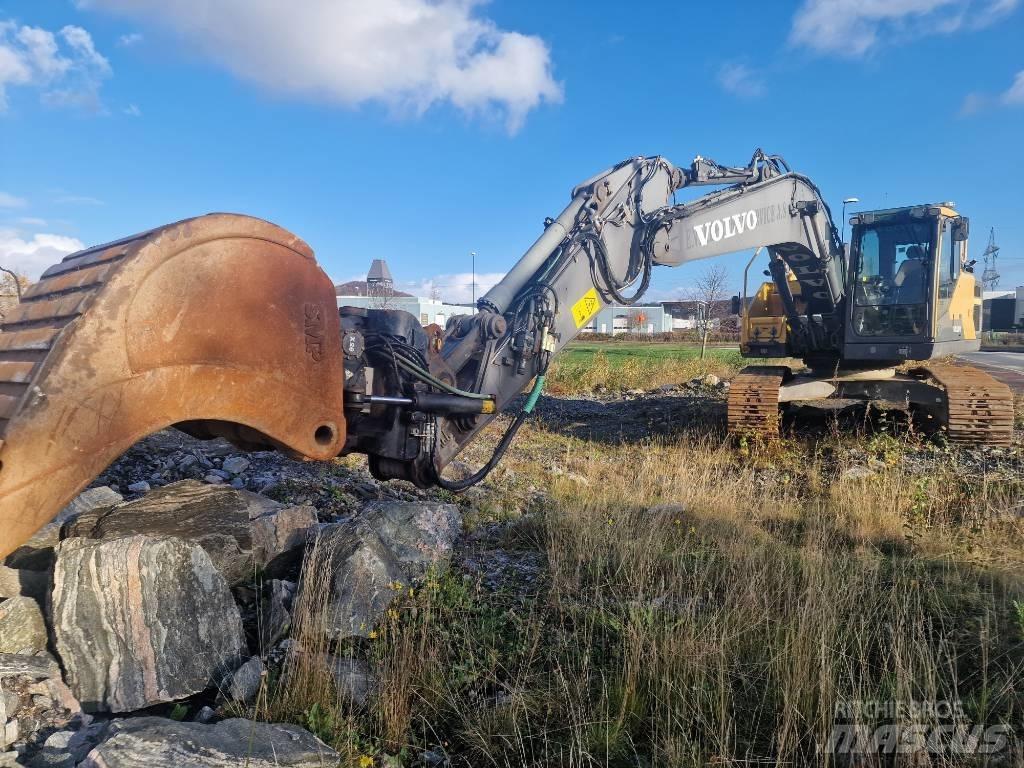Volvo 220E Bagri goseničarji