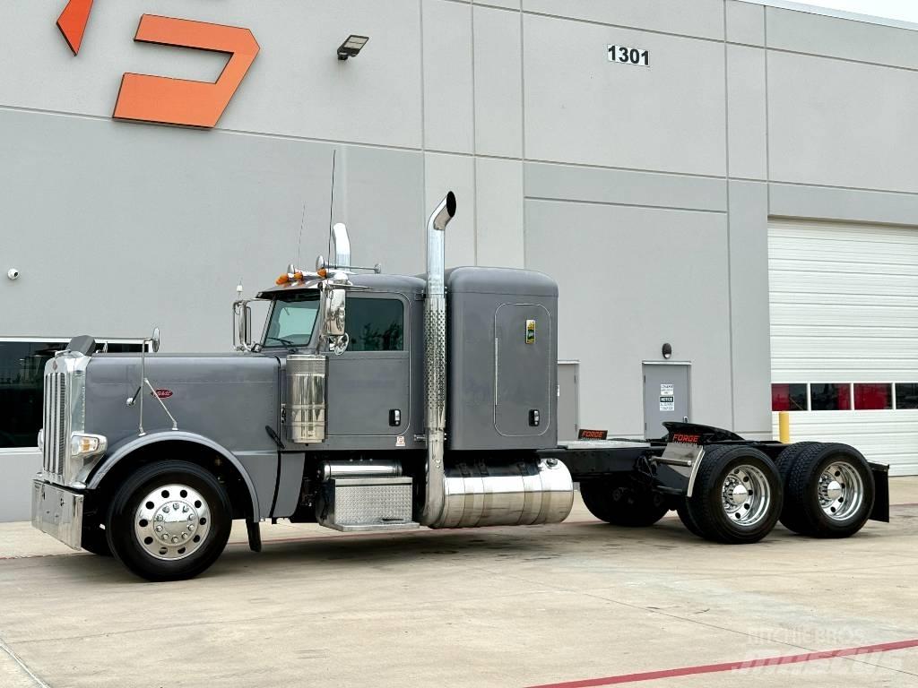 Peterbilt 389 Vlačilci