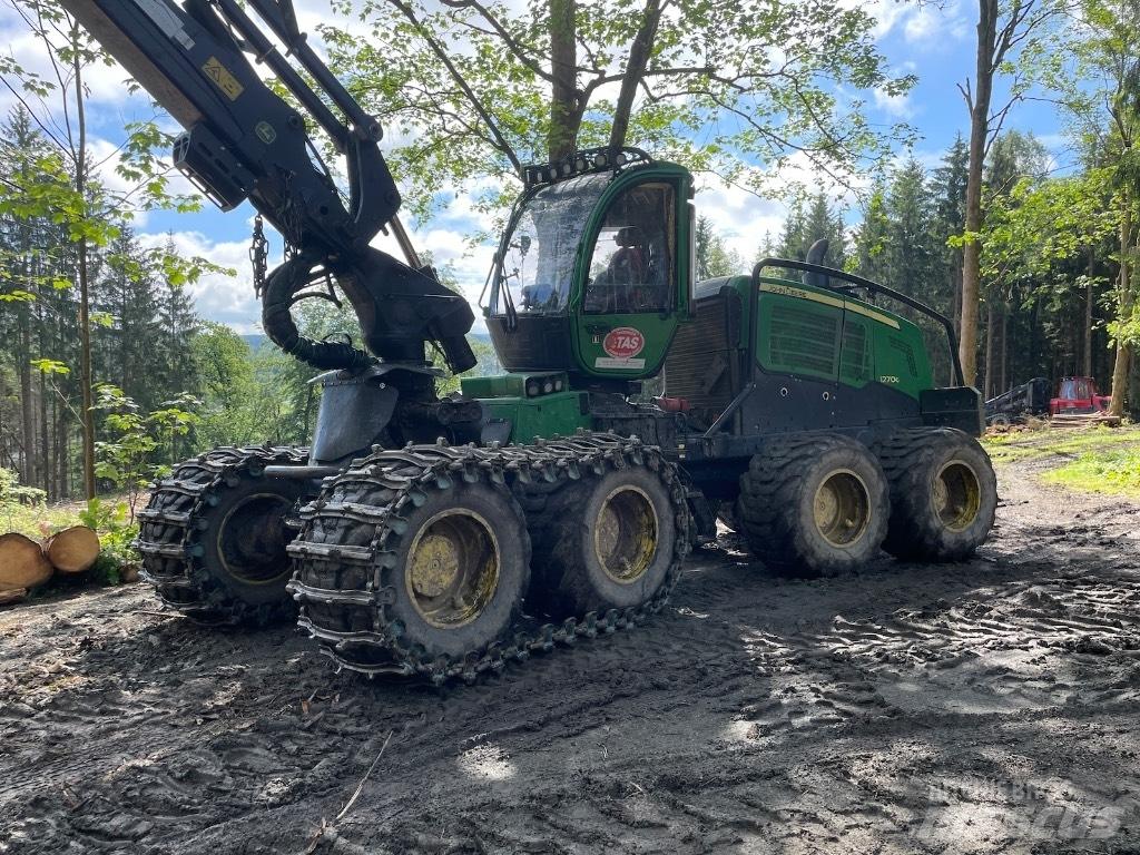John Deere 1270G 8WD Harvesterji