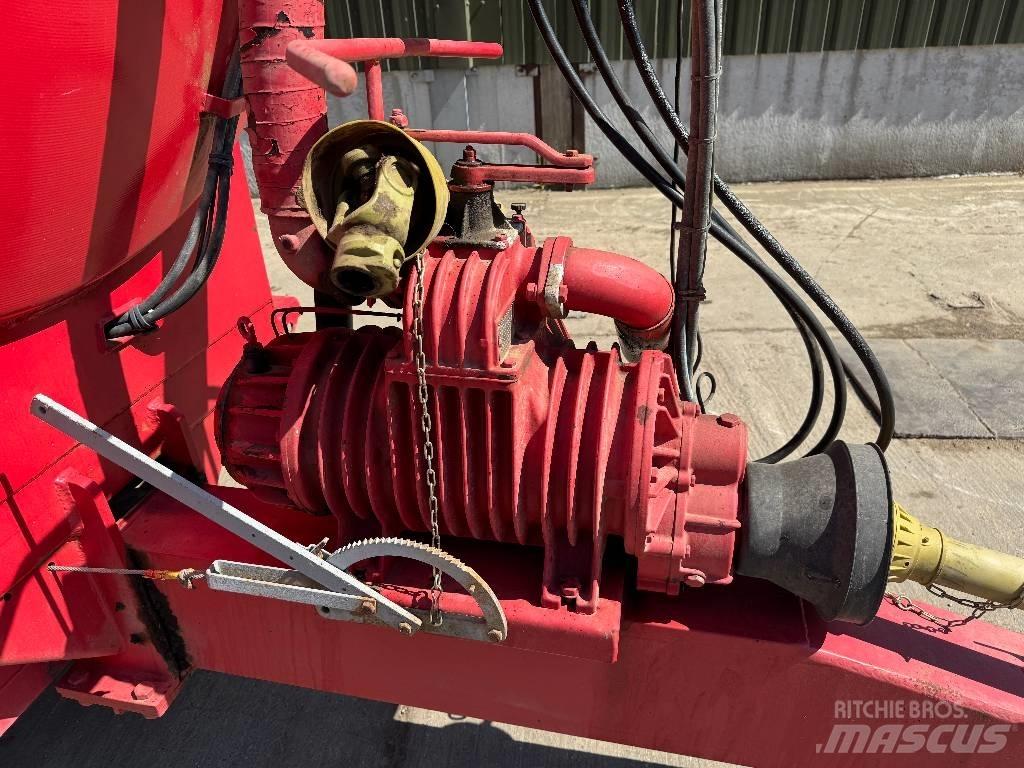 Hi-Spec 2500 Tanker Cisterne za gnojnico