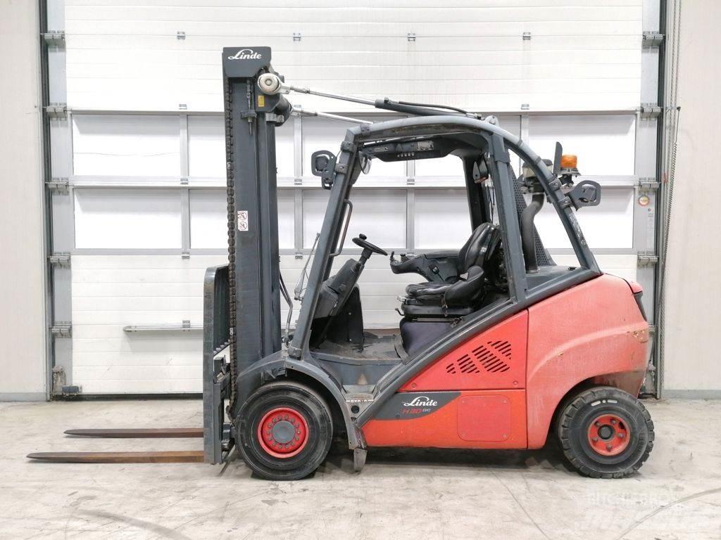 Linde H30D-02 Dizelski viličarji