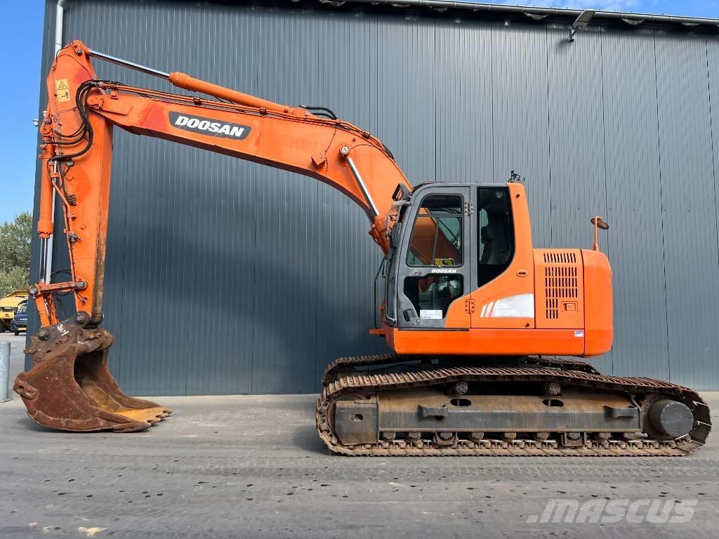 Doosan DX235LCR Bagri goseničarji