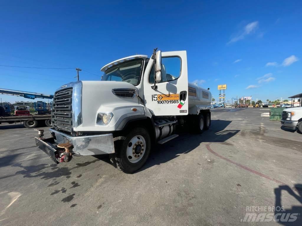 Freightliner 108 SD Tovornjaki za vodo