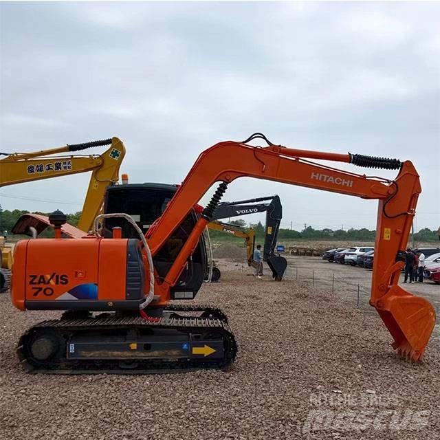 Hitachi ZX 70 Mini bagri <7t
