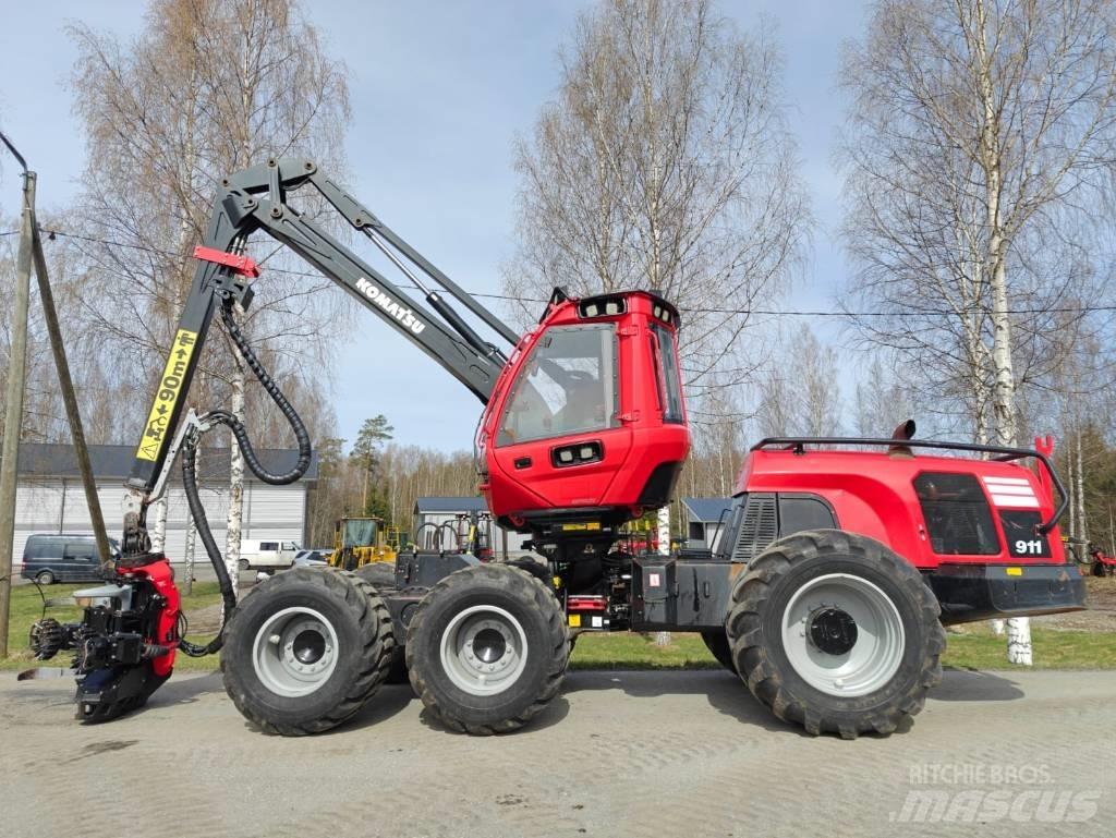 Komatsu 911 Harvesterji