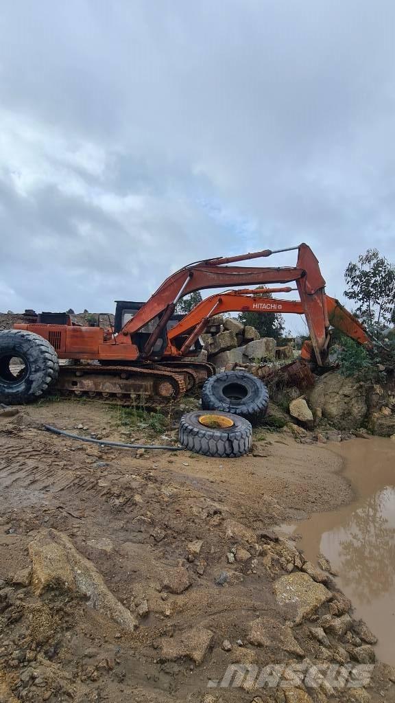 Fiat-Hitachi FH 200 Bagri goseničarji