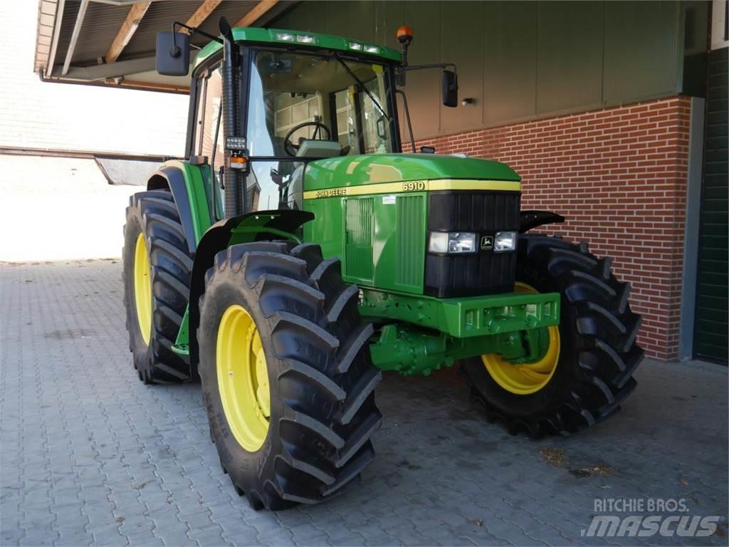 John Deere 6910 PQ Traktorji