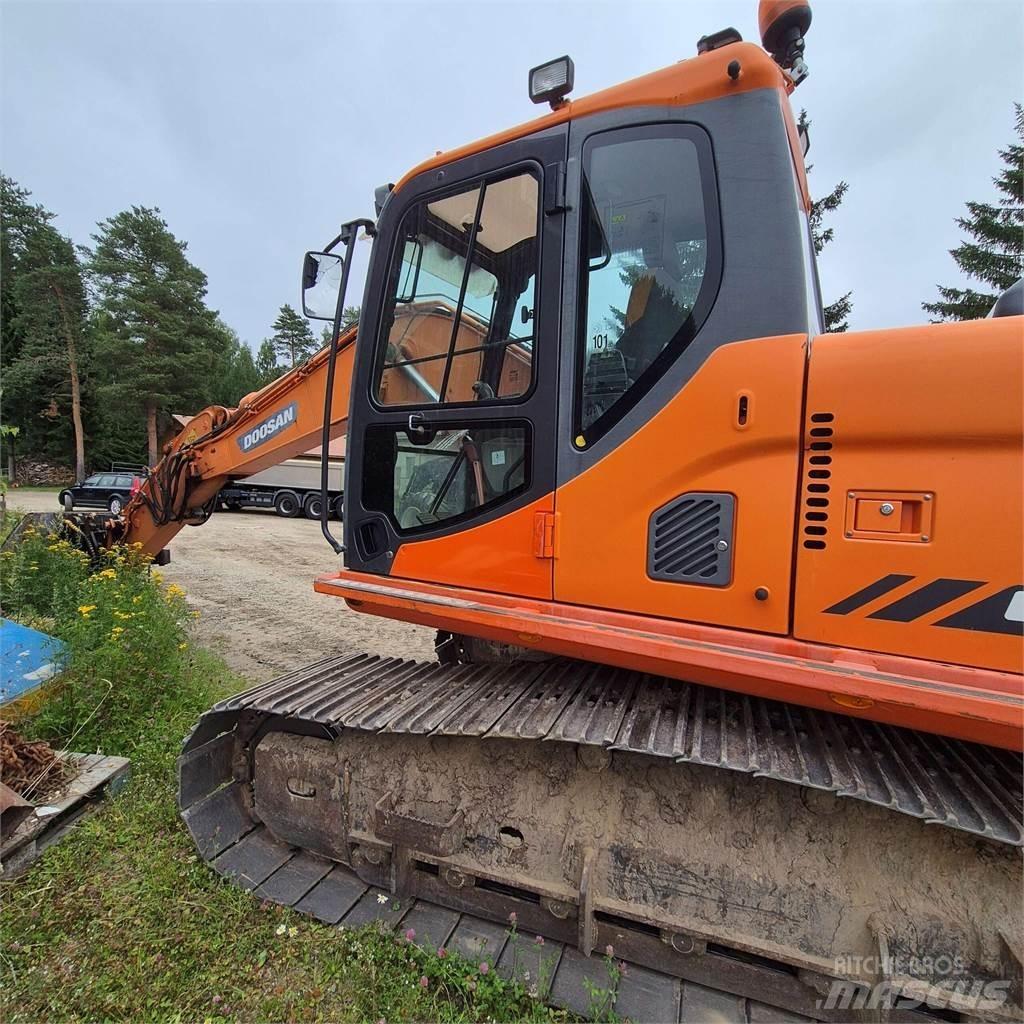 Doosan DX 160LC Bagri goseničarji
