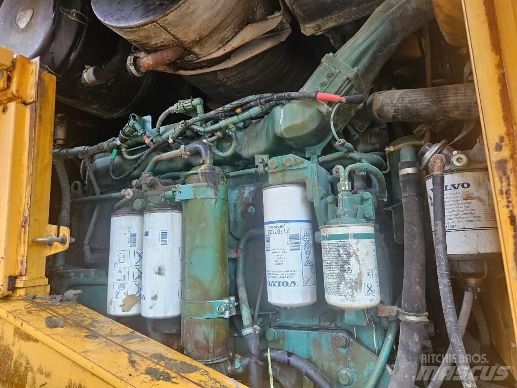 Volvo L 150 E Kolesni nakladalci